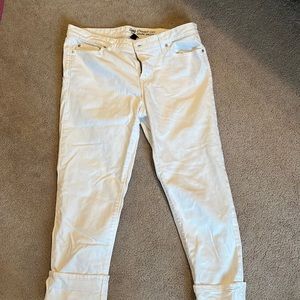 GAP straight cuff white pants